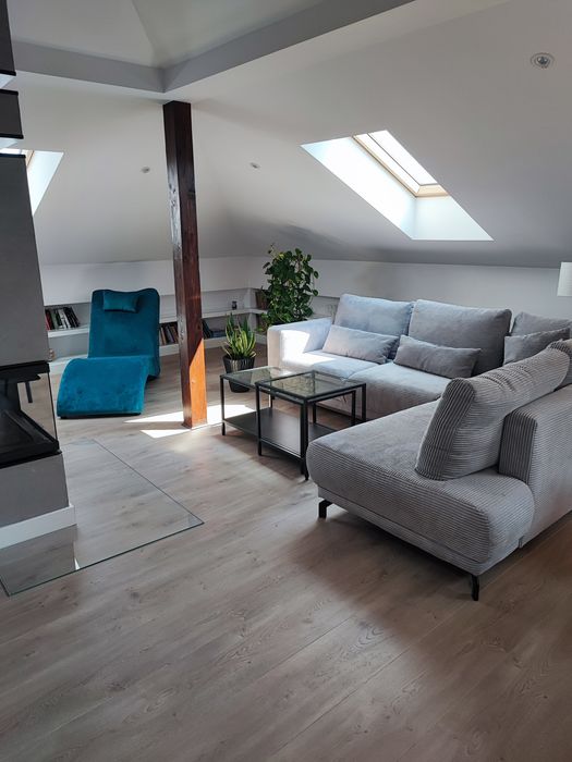 Do wynajęcia dwupoziomowy apartament mieszkanie z ogrodem