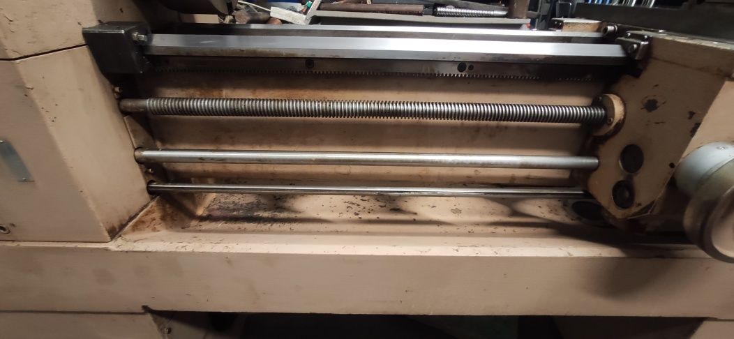 Tokarka TUM 25 B x 750