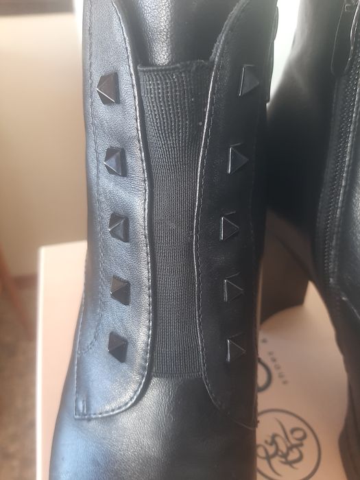 Ботильены ботинки полусапожки Estro