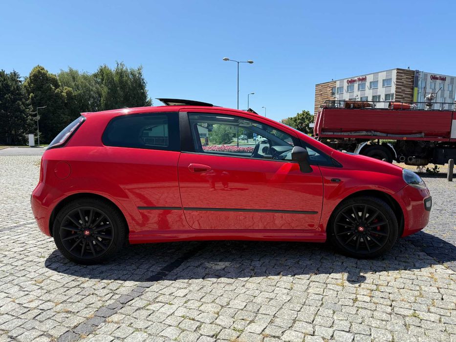 Fiat Punto Evo 1.4T Multiair 135km. Bogate Wyposażenie! Szklany dach!