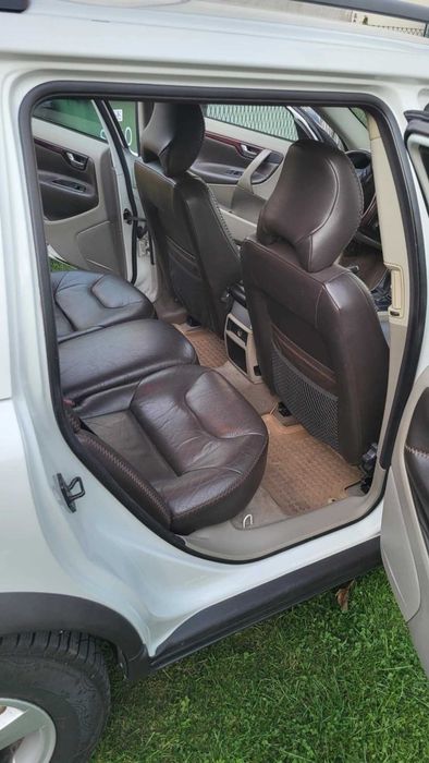 VOLVO XC 70, cross country