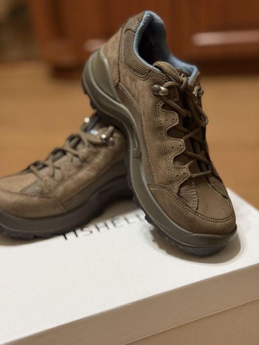 Трекінгові тактичні кросівки оригінал Lowa 37