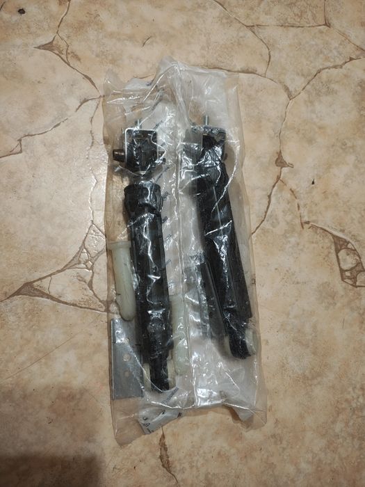 Амортизатори бака