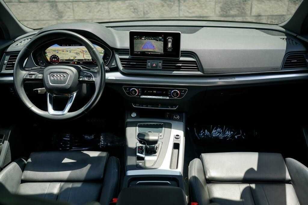 Audi Q5 Titanium Premium plus