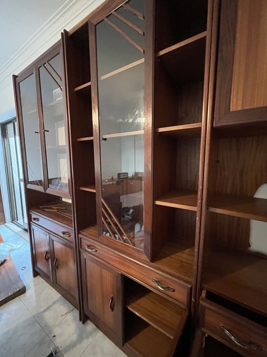 Cristaleira 3 armarios + 1 canto