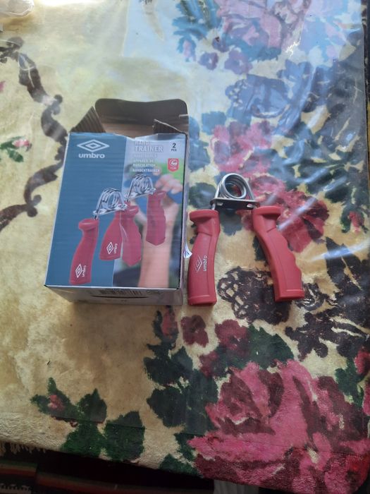 Продам еспандер ,хенд Трейнер'