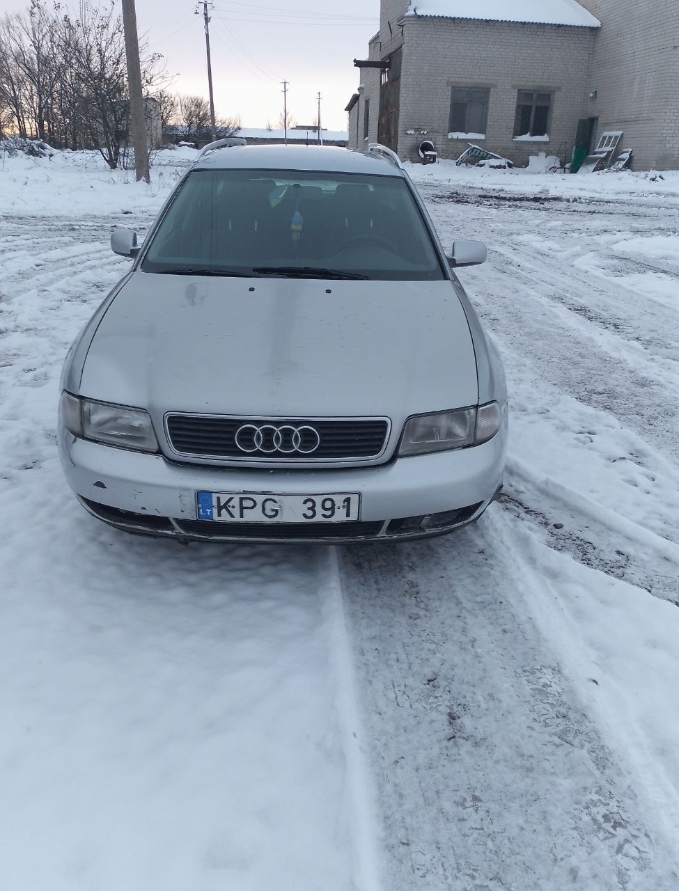 Audi A4 b5 универсал 1.9td