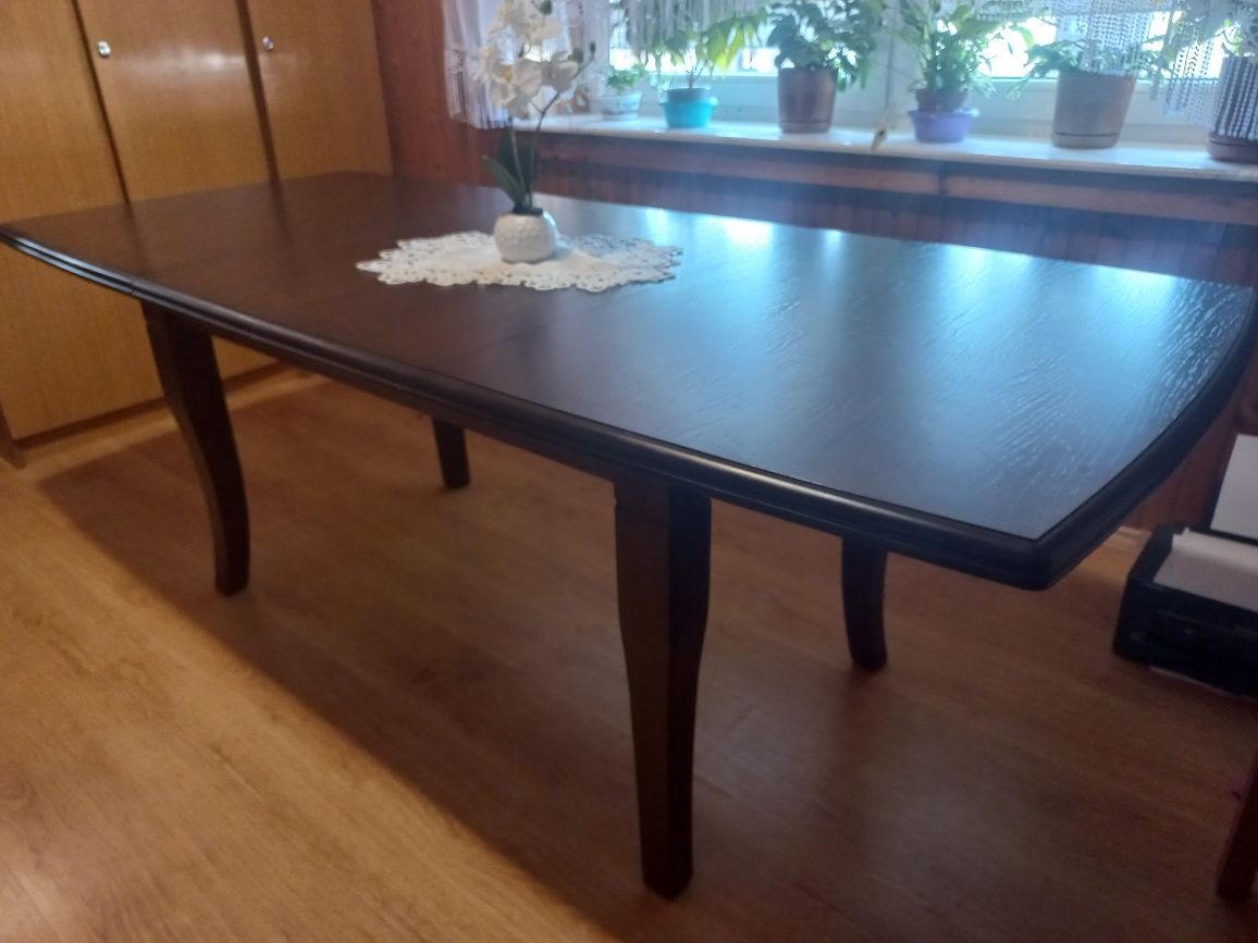 Stół salonowy rozkładany