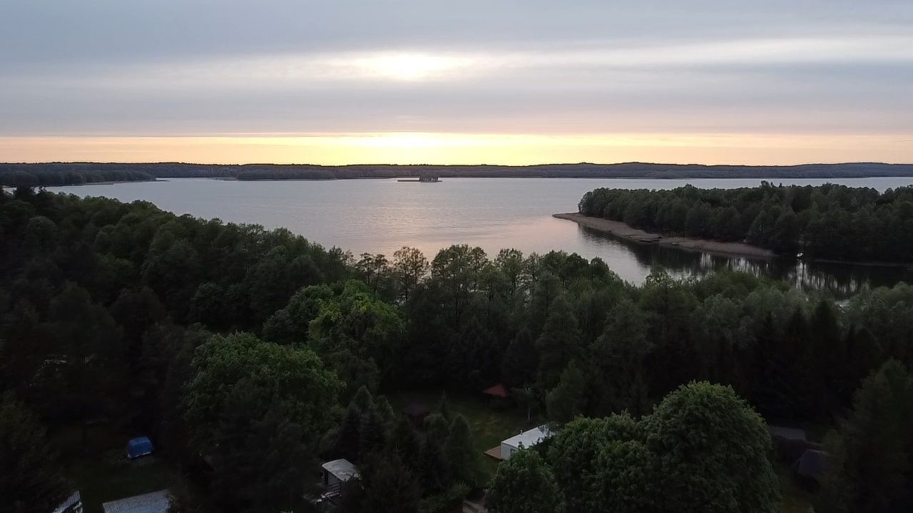 Dom z balia, jacuzzi, Dom nad jeziorem. Sasek Wielki, Kobylocha