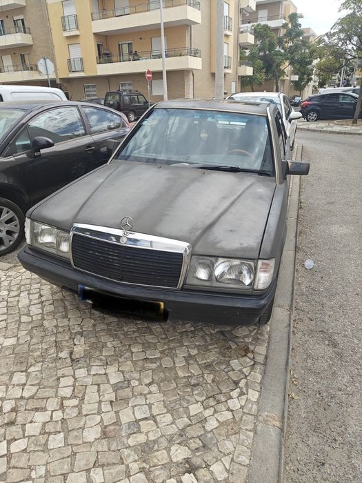 Mercedes B. 190D