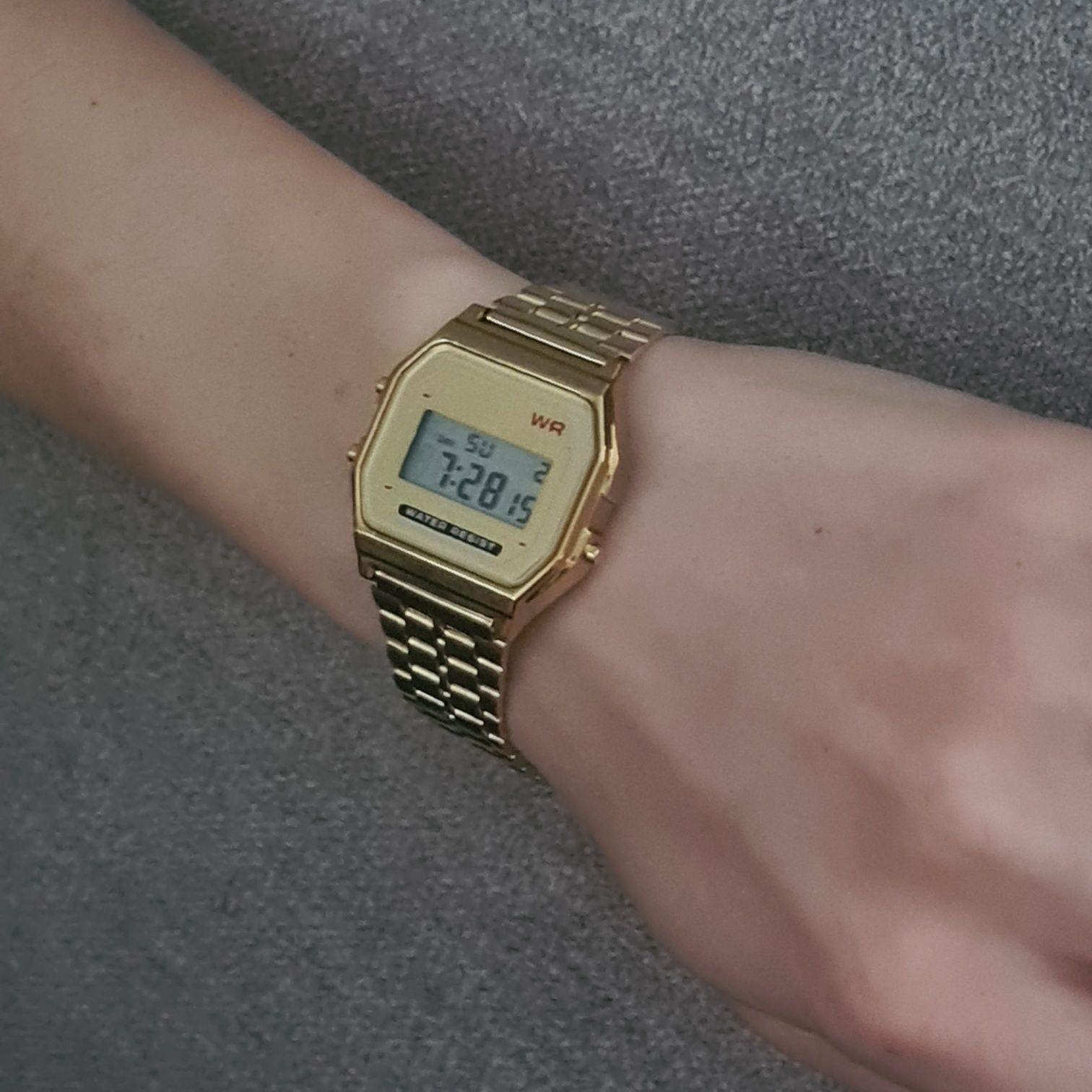 Zegarek cyfrowy LCD