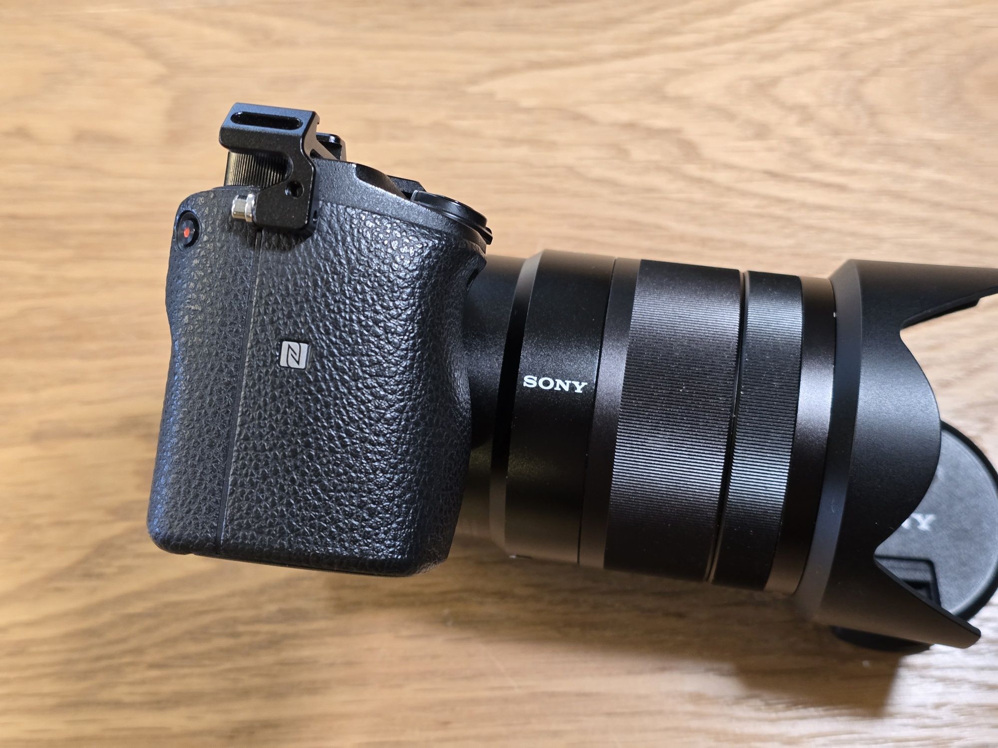 Sony a6400 + obiektyw Zeiss 16-70 f4 OSS (Aparat tylko 5643 zdjęć!)