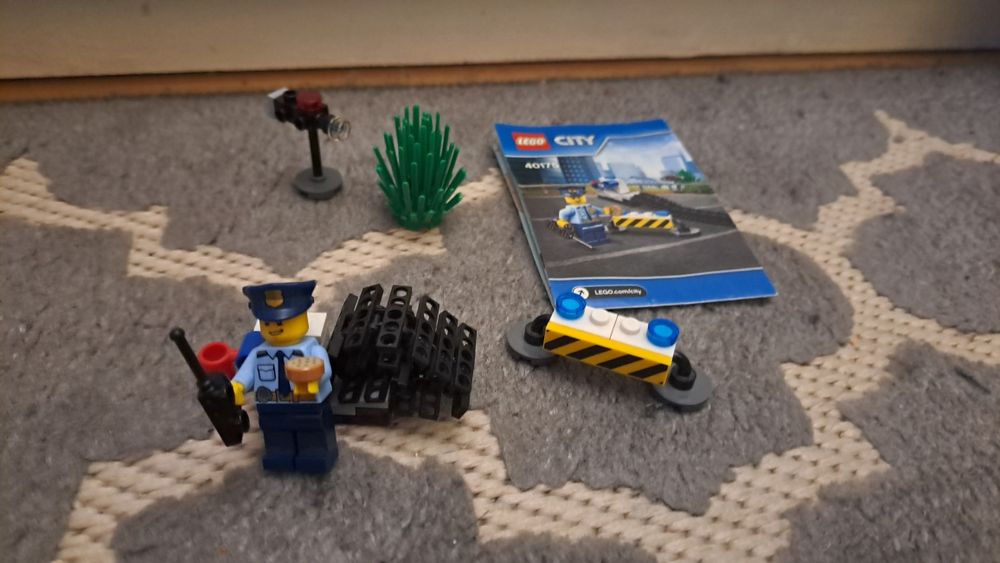 Lego  40175 oraz 60239