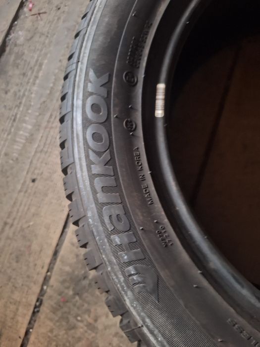 продам шини 205 55 16 Hankook evo2 . в гарному стані