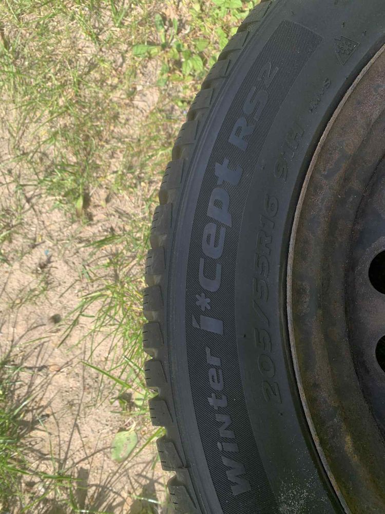 Opony zimowe z felgami Hankook Winter I cept RS2 205/55R16 91 H