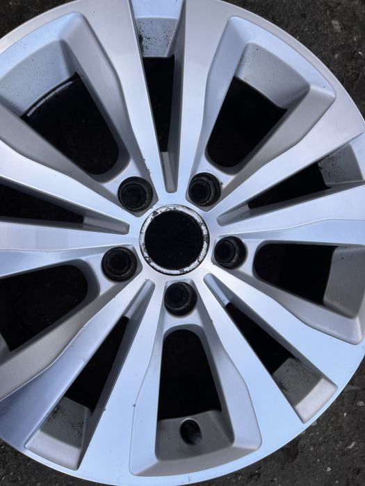 Felga Aluminiowa VOLKSWAGEN GOLF VII 6.5" x 16" ET46 5x112 5G0
