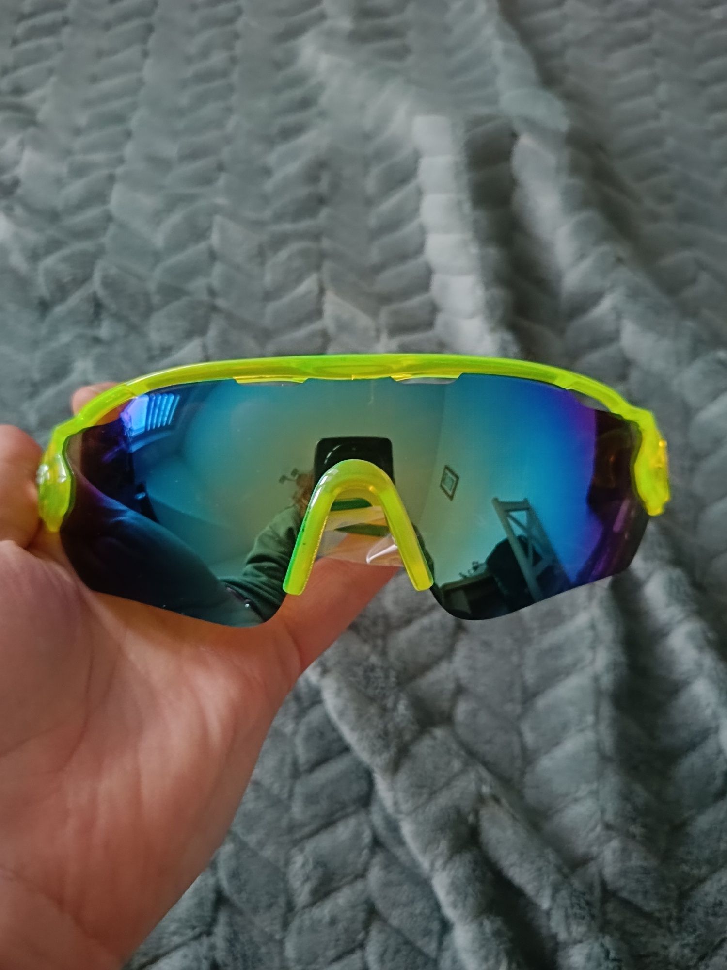 Okulary sportowe przeciwsłoneczne UV na rower