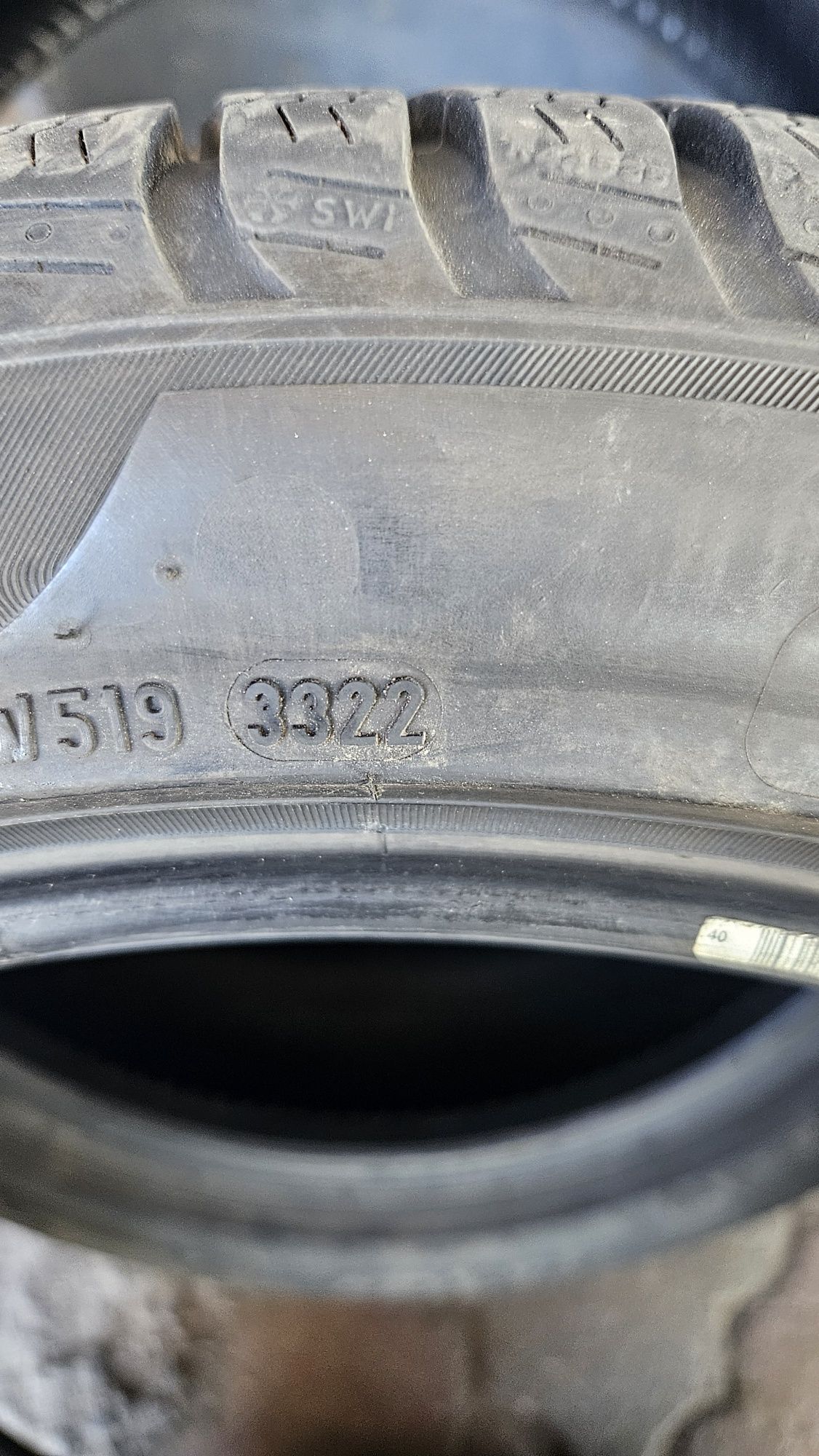 Продам резину 225/45 r18 pirelli sotto sottozero 3