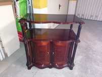 Mesa de TV /Bar em excelente estado