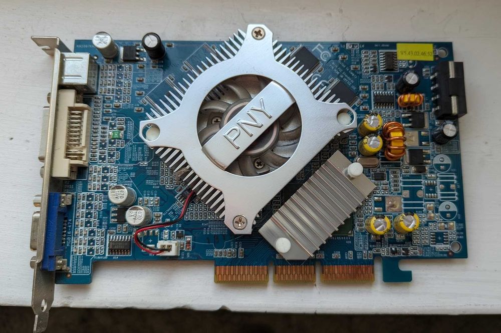 Karta graficzna AGP PNY GEFORCE 6600 OC 128MB