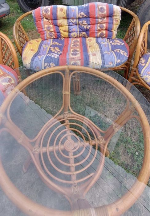 Садові меблі з ротангу