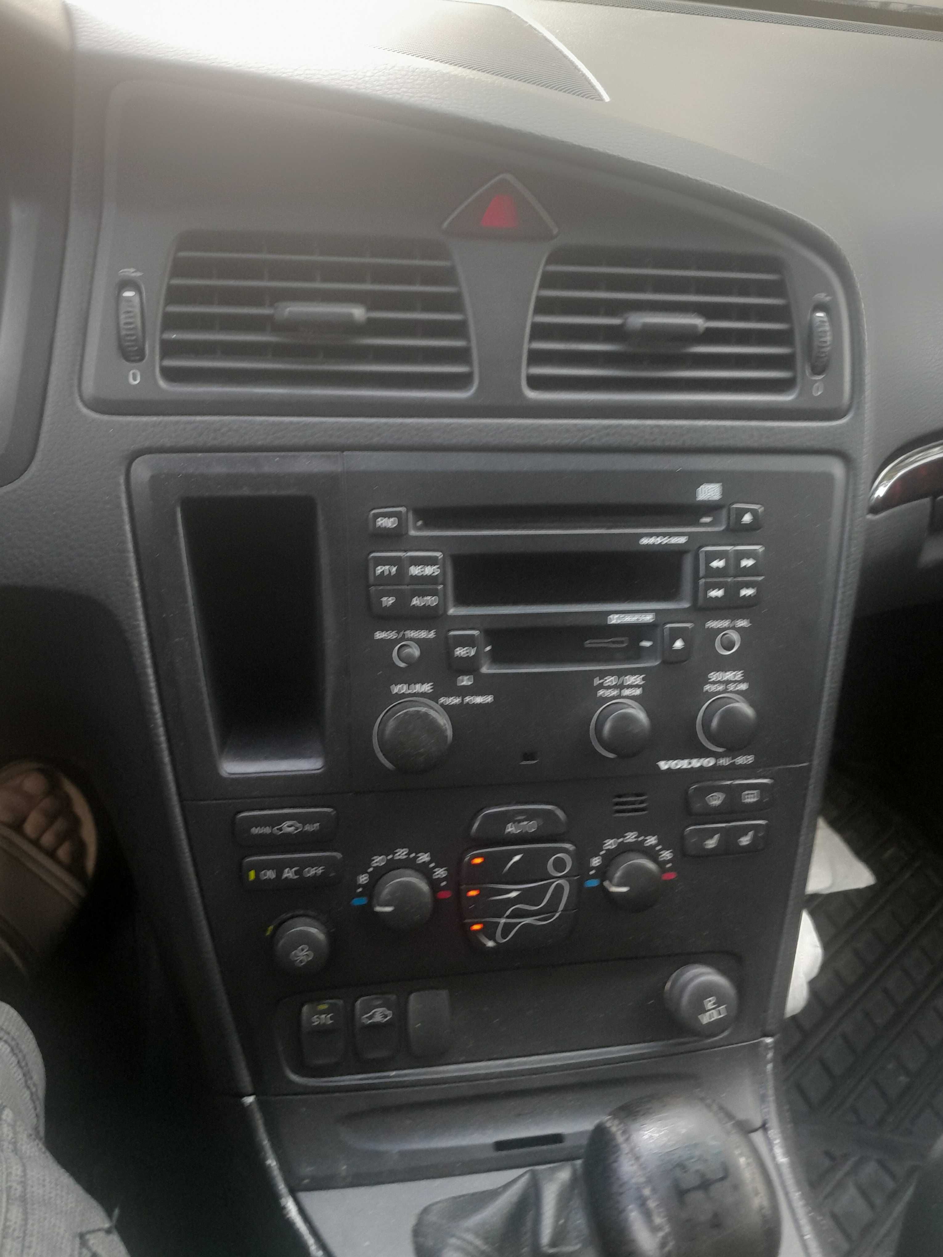 Volvo v70 II 2004rok