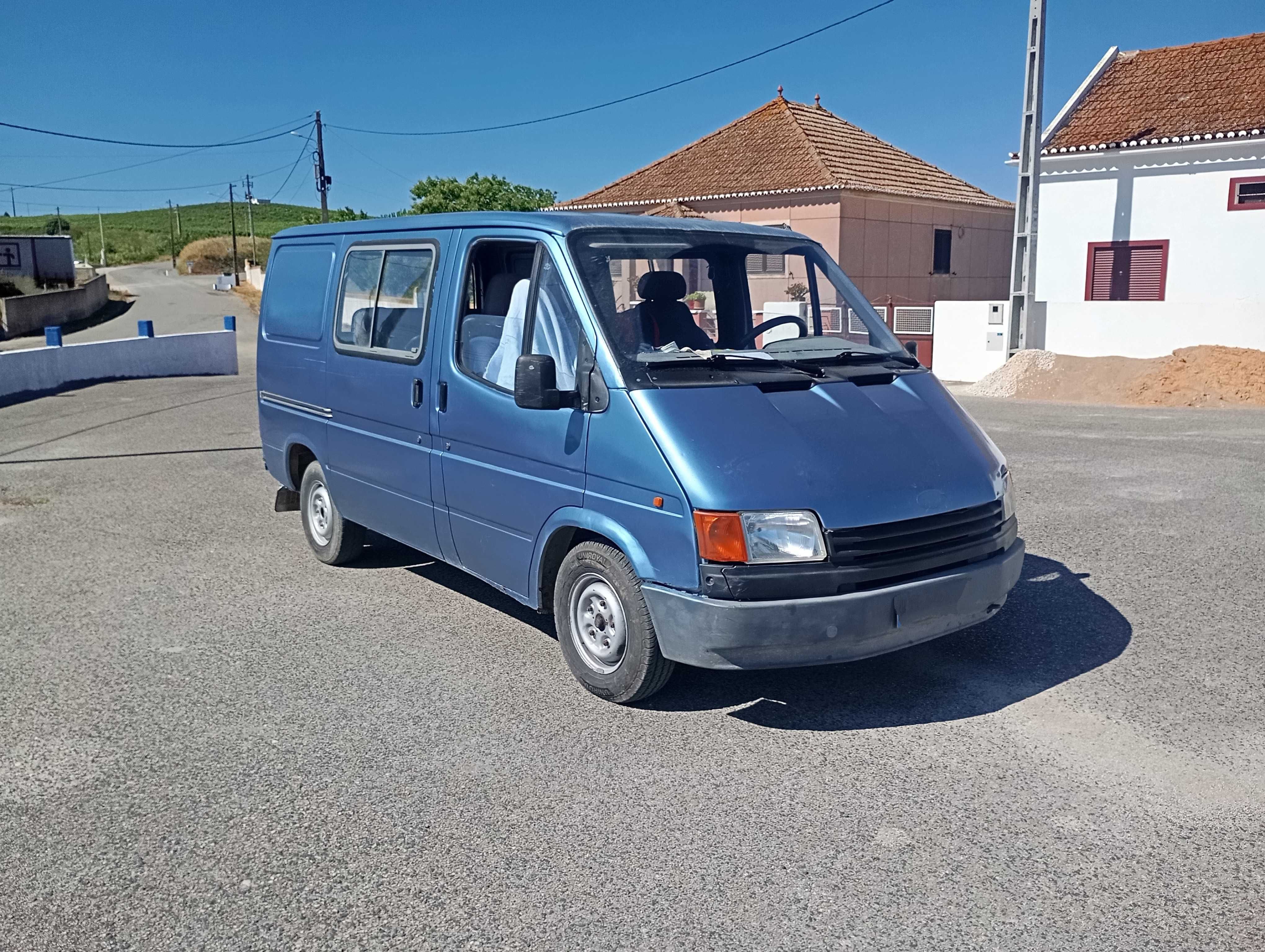 Ford Transit 7 lugares