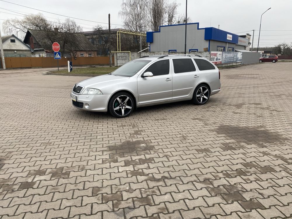 Skoda Octavia RS 2.0 бензин TFSI