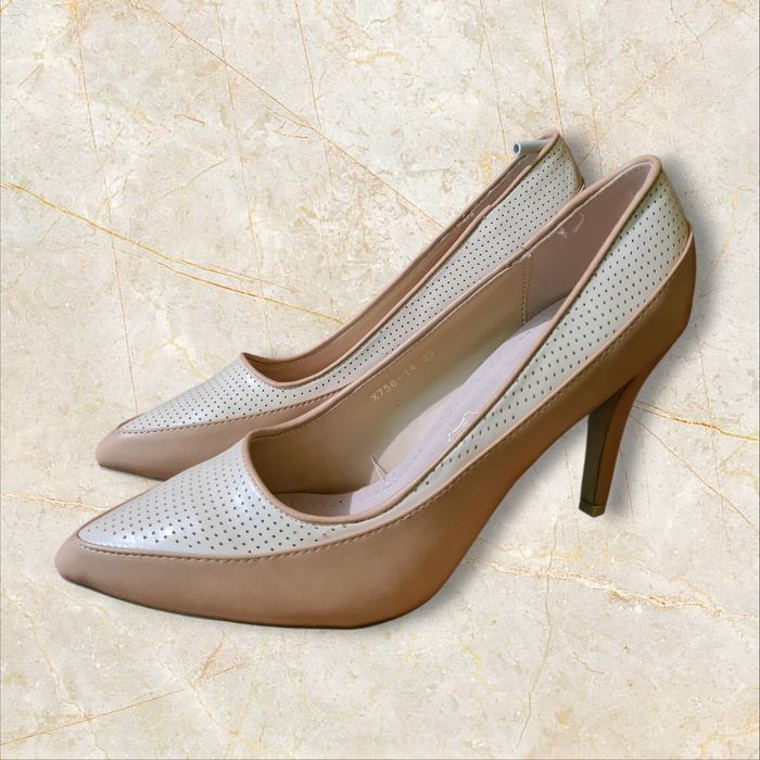 Obuwie damskie. Rozmiar 39