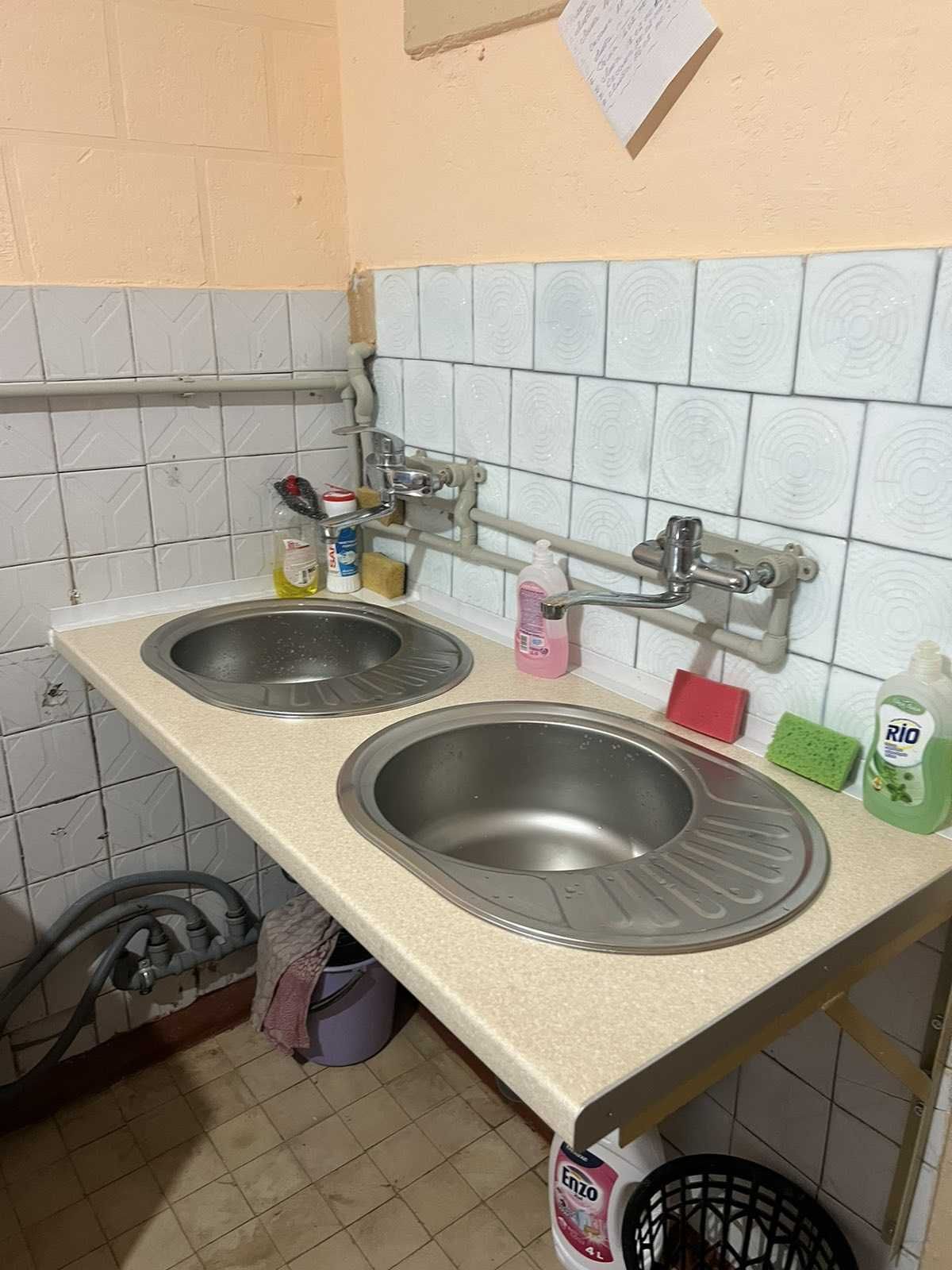 В продаже комната в коммунальной квартире  по ул. Героев Крут!