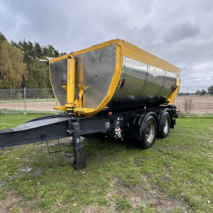 Wywrotka tylnozsypowa Kel-Berg 2009 •  Klamka do poziomowania • D18B-2