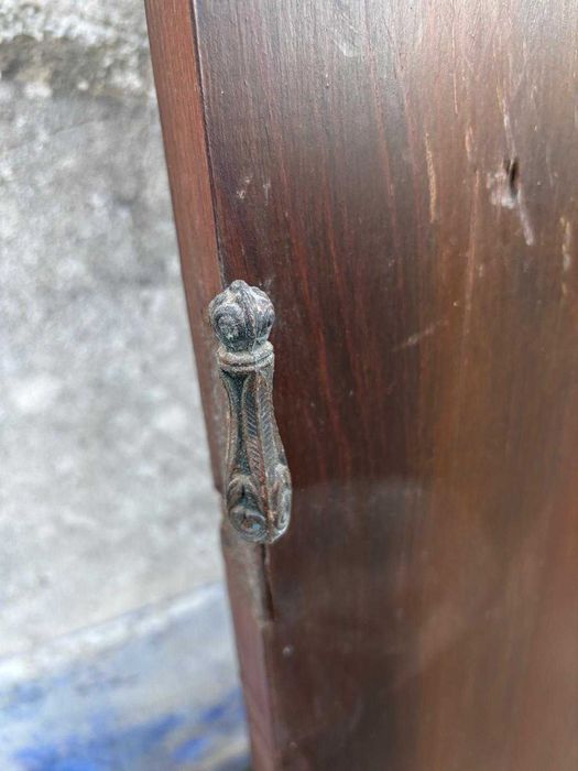 Porta rústica em madeira maciça