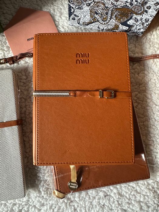 Notatnik Agenda notes zeszyt Miu Miu nowy Logo
