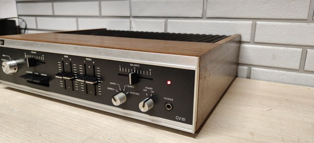 Wzmacniacz Quadro stereo DUAL  CV 61.