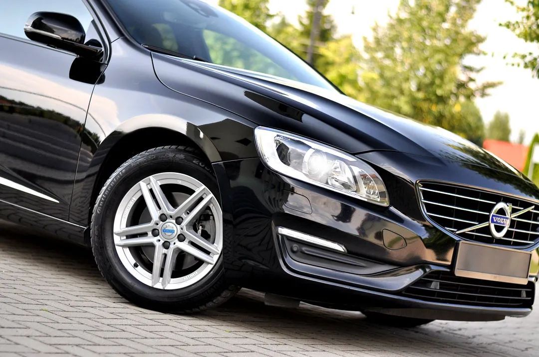Volvo S60 R e z e r w a c j a