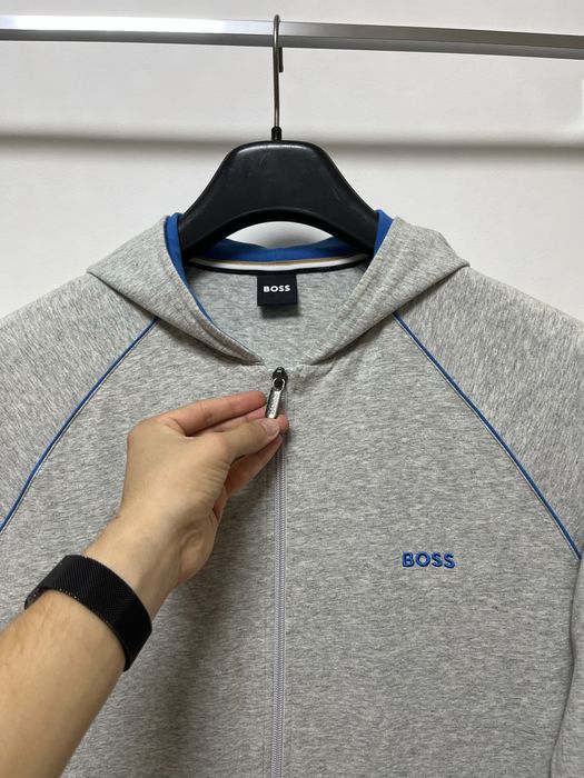 Hugo Boss кофта мужская с капюшоном / Размер М