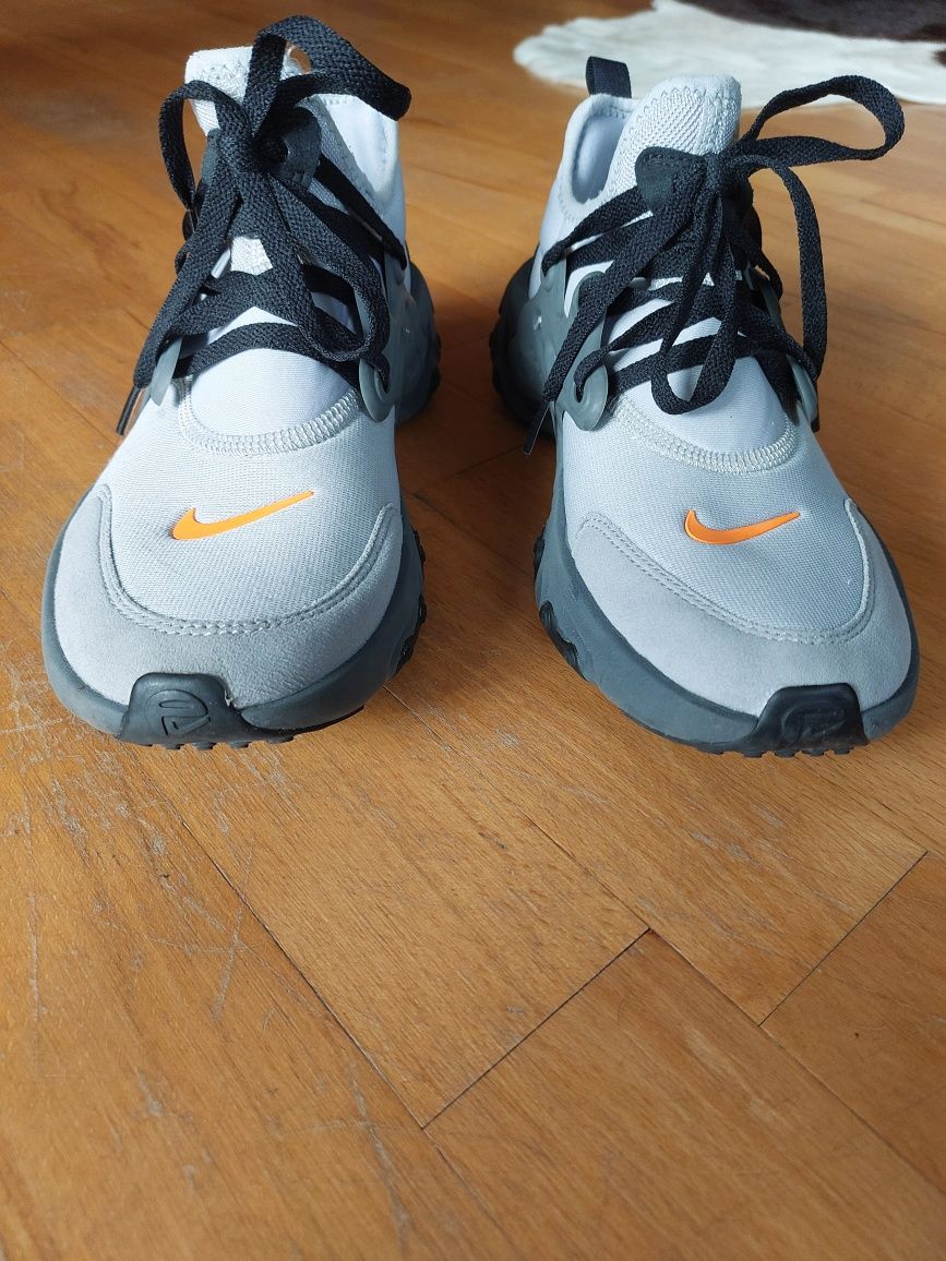 Buty Nike, rozm. 39