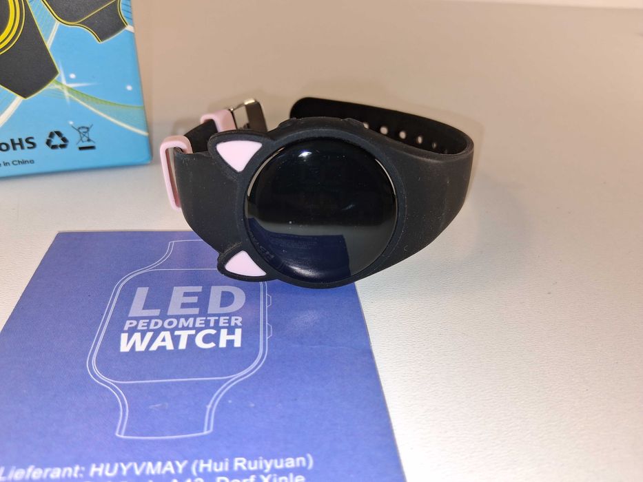E124 Zegarek Smartwatch Opaska Sportowa LED Kotek