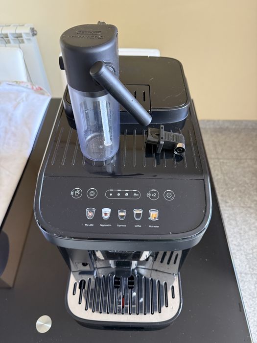 Maquina de Cafe Delonghi Magnifica Evo