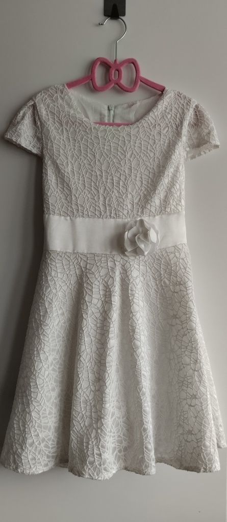 Elegancka sukienka rozm.134