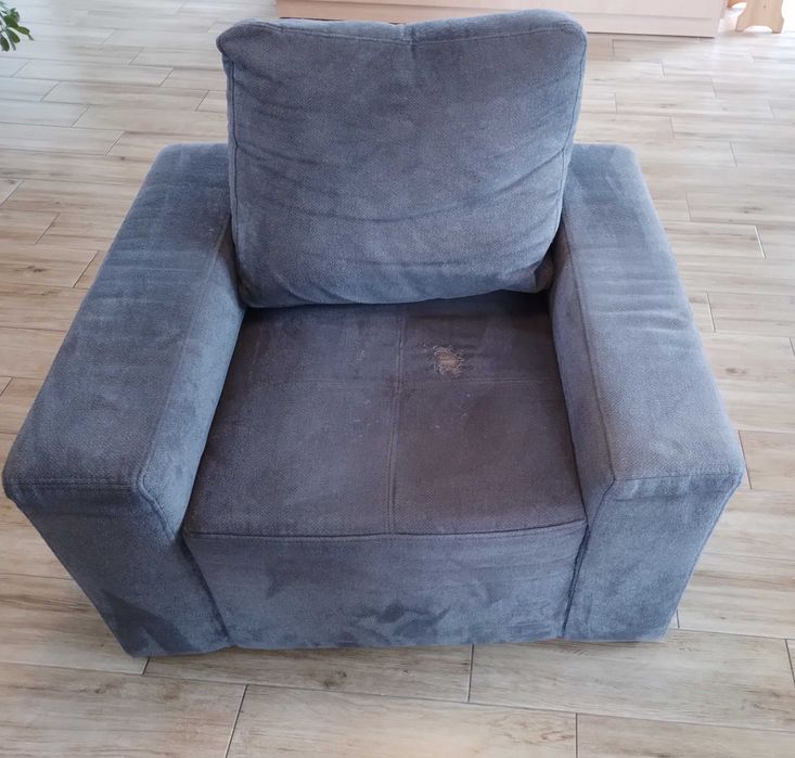 Sprzedam narożnik funkcja spania  z fotelem i pufą.