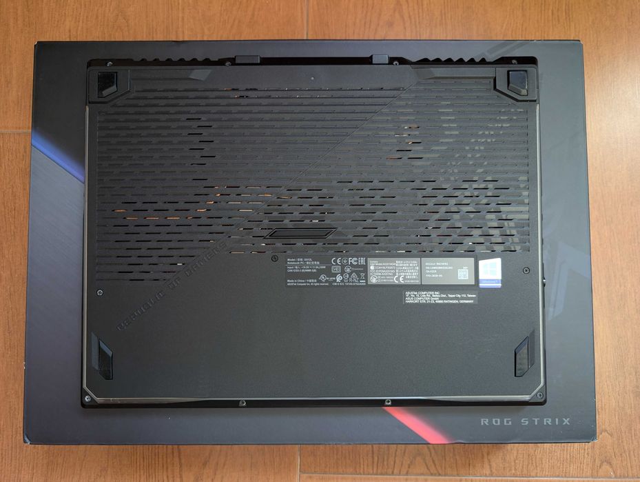 Asus ROG Strix G15, i7-10750H, GTX 1660Ti, 16GB RAM