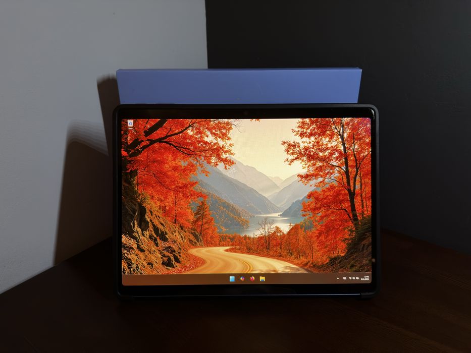 Tablet Microsoft Surface Pro 11 Copilot+ X Elite 16GB/512GB + case