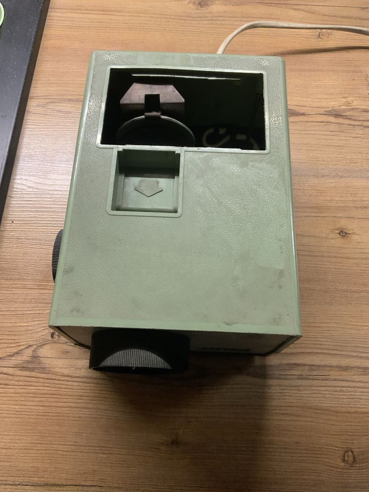 Projektor rzutnik Ania PRL Vintage
