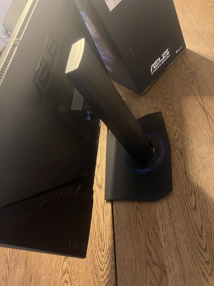 Monitor  asus 24” gaming