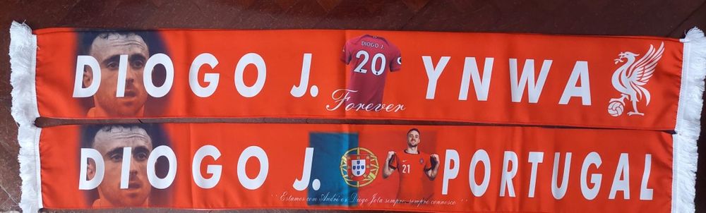 cachecol Diogo Jota