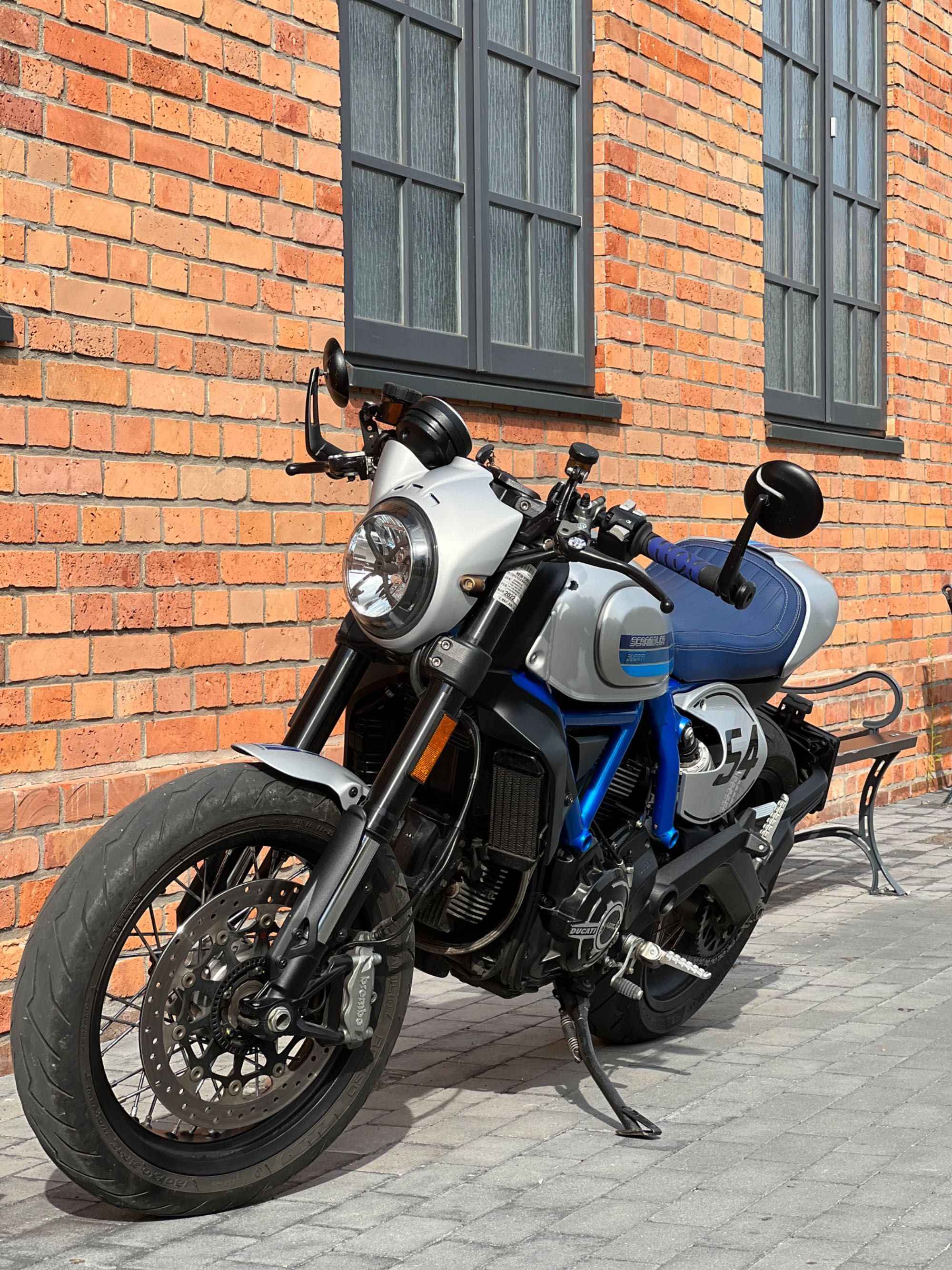 Ducati 800 Scrambler Cafe Racer Custom, wydech Termignoni