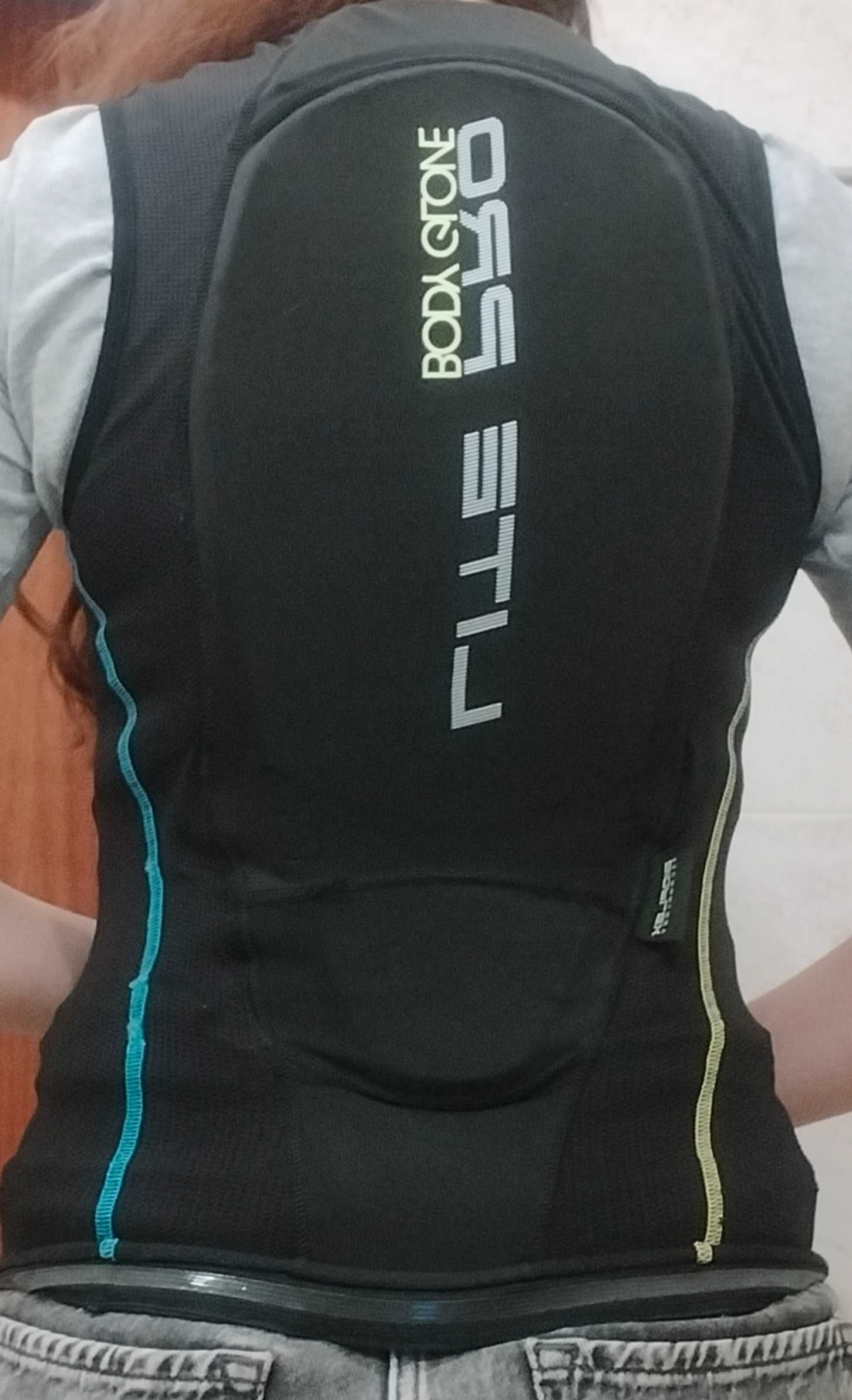 Продам захисний жилет body glove lite pro