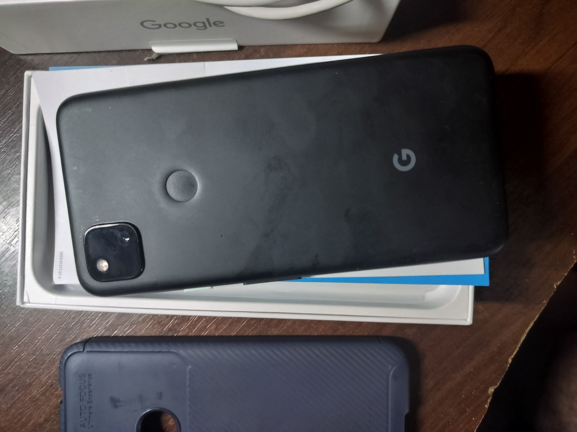 Продам смартфон pixel 4a