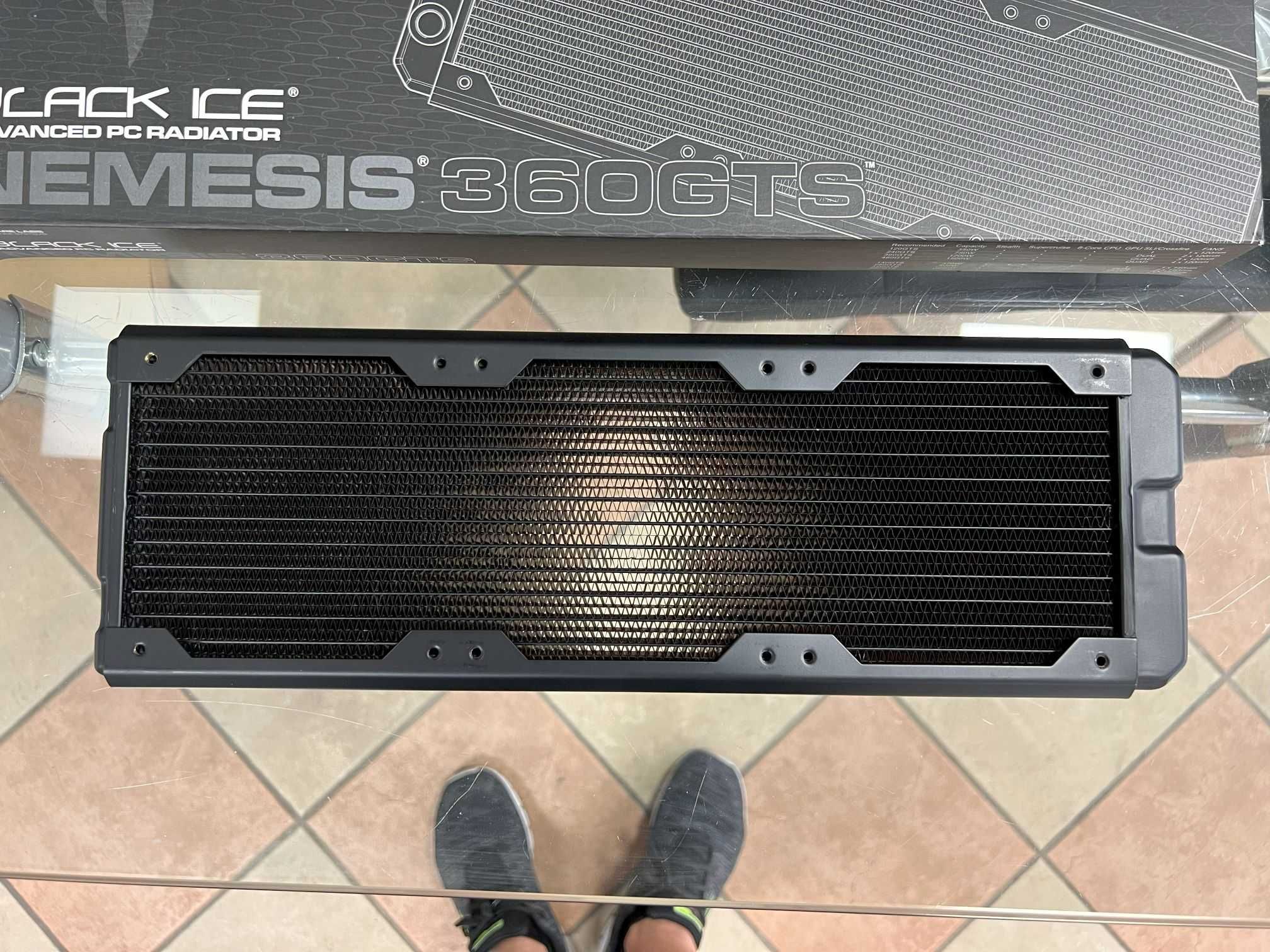 Chłodnica Black Ice Nemesis GTS 360